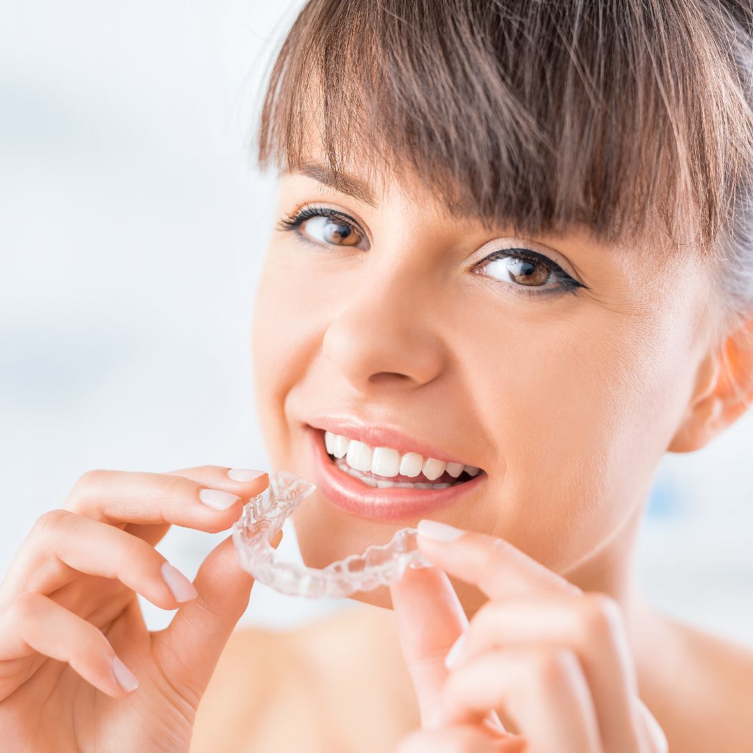 Os alinhadores invisíveis são uma inovação no campo da ortodontia que tem ganhado o coração e o sorriso de muitos pacientes.