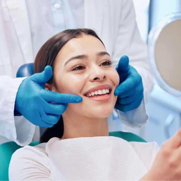 O Guia Completo Sobre Clareamento Dental Para Um Sorriso Mais Branco.