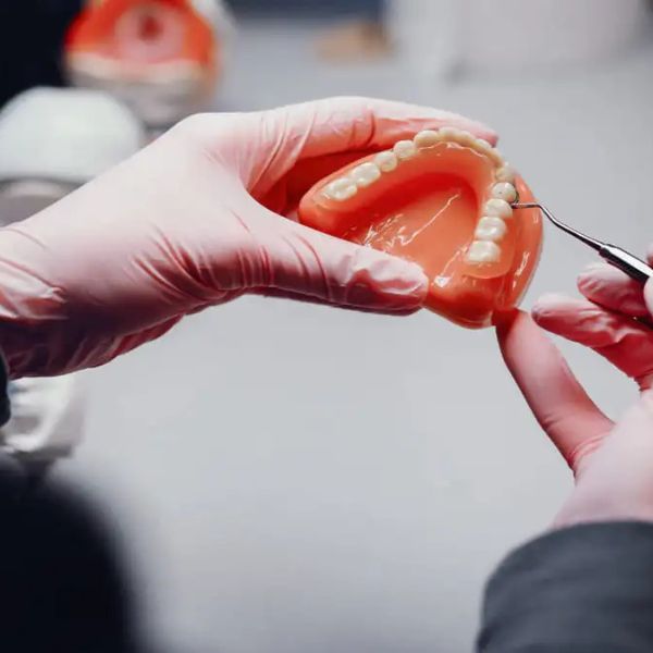Próteses Flexíveis: Conheça a Versatilidade das Próteses de Silicone.