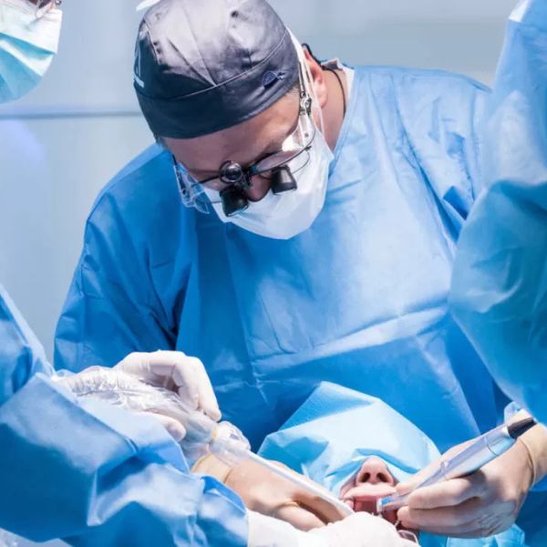 Entenda a Importância da Cirurgia Bucomaxilofacial na Odontologia.