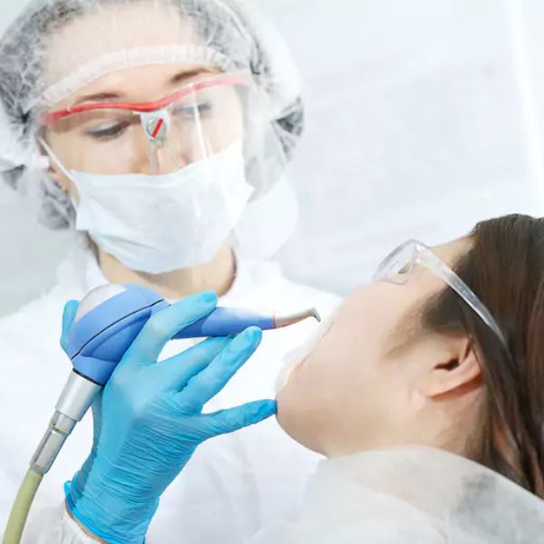 Como a Periodontia pode Prevenir a Perda Dentária.