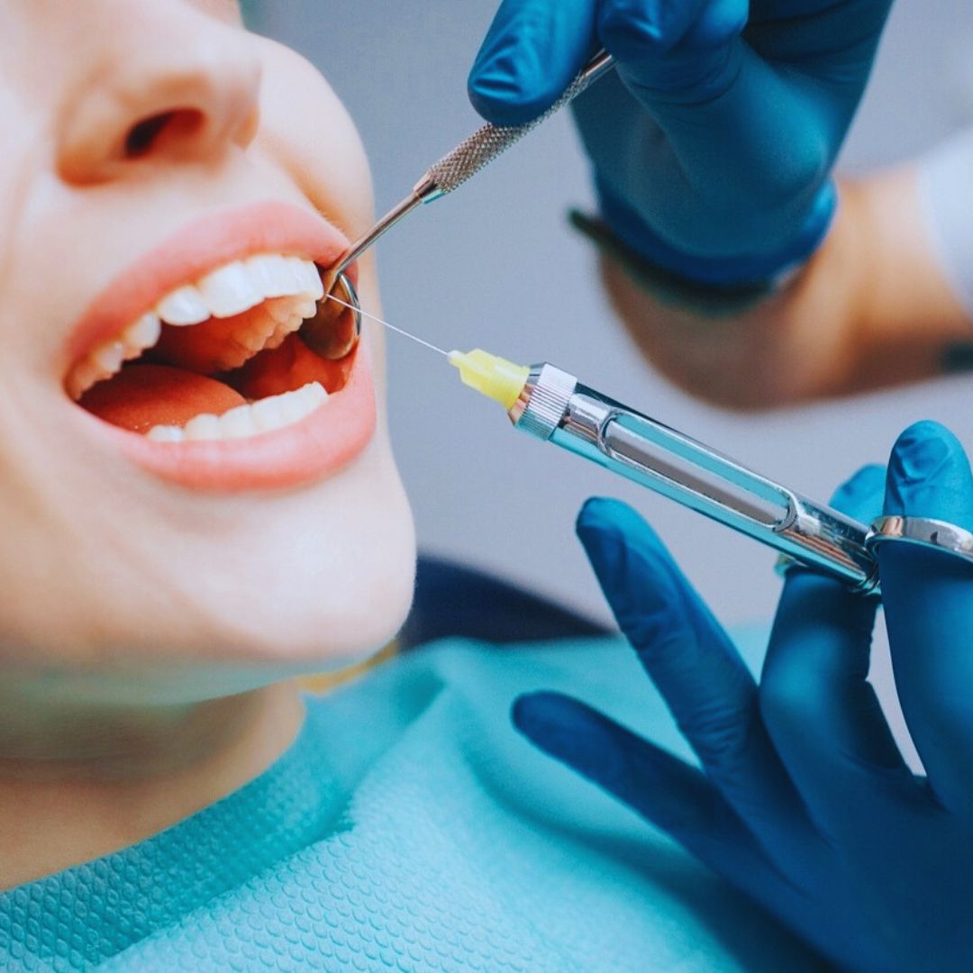 Entender quando extrair os dentes do siso é crucial para evitar complicações futuras.