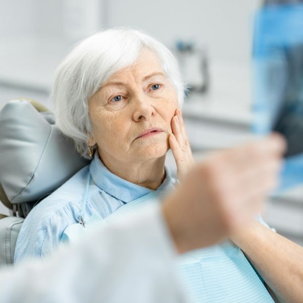 Tratamentos Eficazes para Reverter a Perda Óssea Dentária.