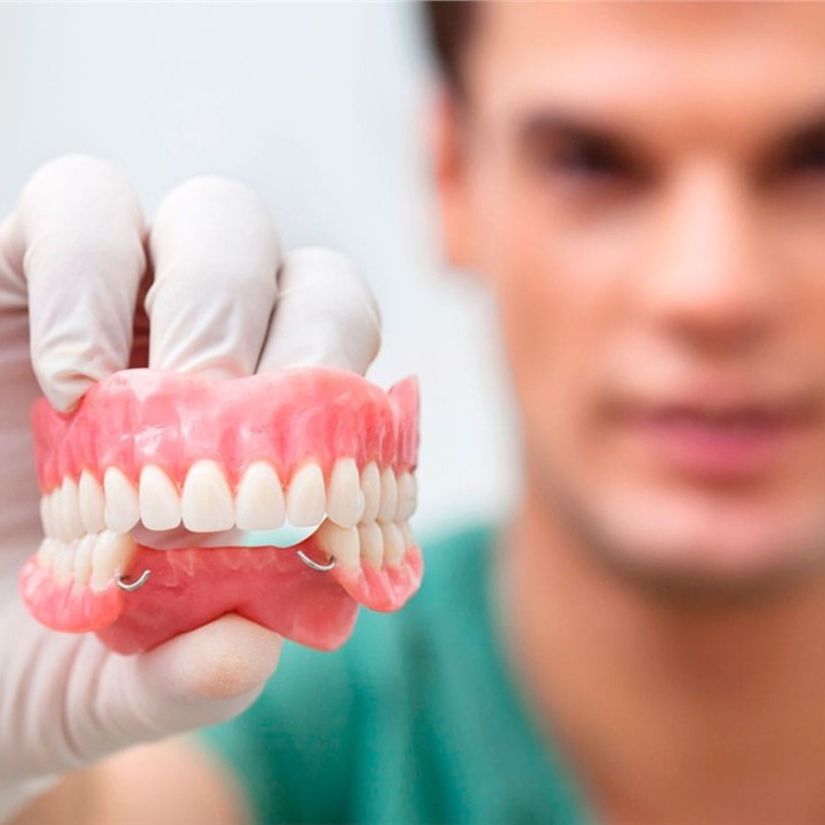 Prótese Fixa: Conheça os Tipos e os Benefícios.