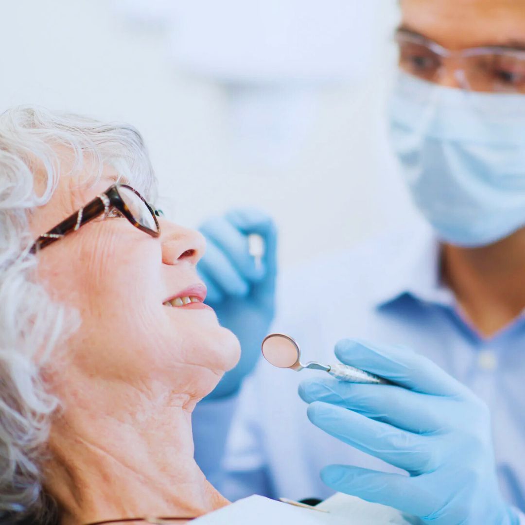 O Protocolo de Brånemark surgiu na década de 1960, graças ao trabalho pioneiro do médico e pesquisador sueco Per-Ingvar Brånemark.