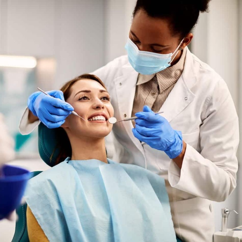 Impacto da Limpeza Dental na Prevenção de Cáries e Mau Hálito.