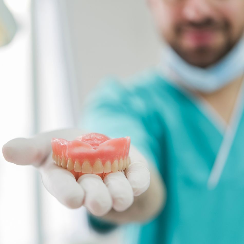 Tipos de Próteses Dentárias e Seus Benefícios.