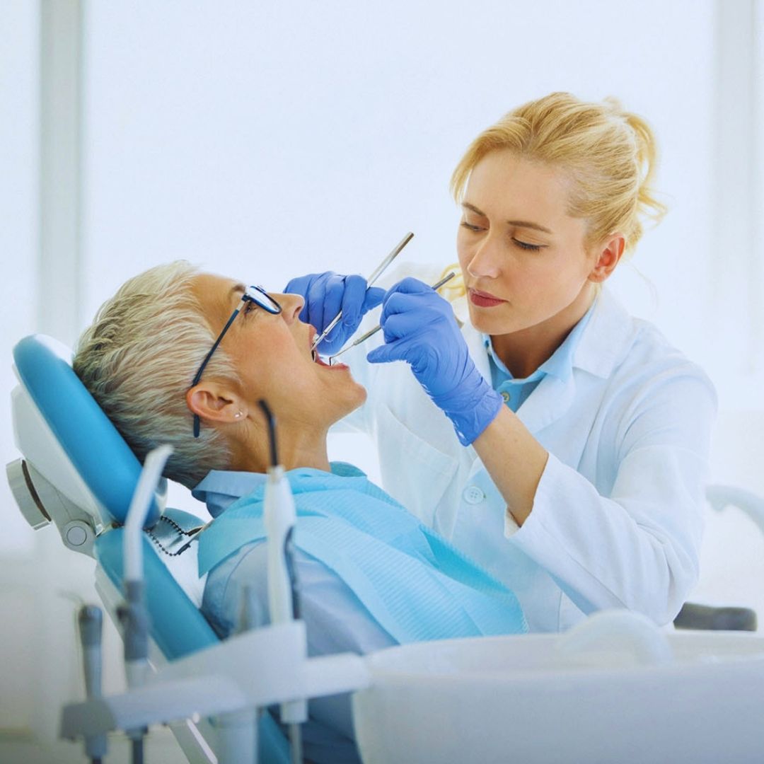 A restauração funcional oral é um procedimento odontológico essencial que visa recuperar a integridade dos dentes comprometidos.