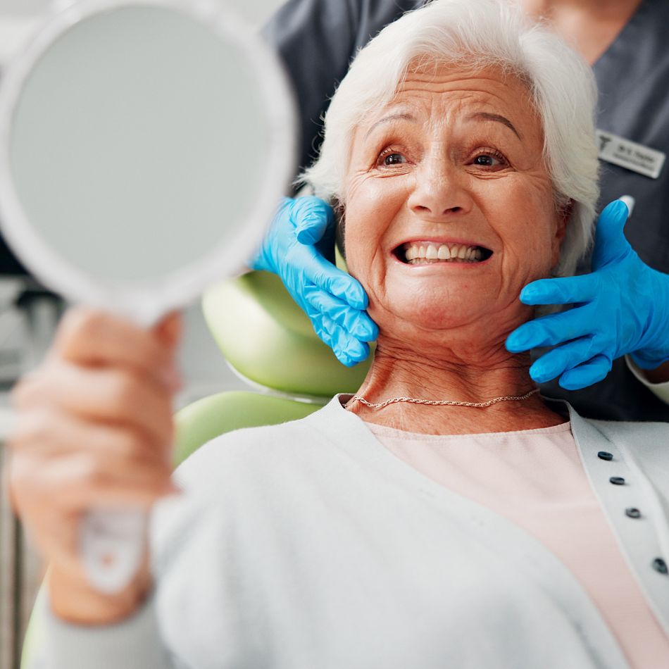 Implante ou Prótese Dentária: Descubra Qual é a Melhor Opção.