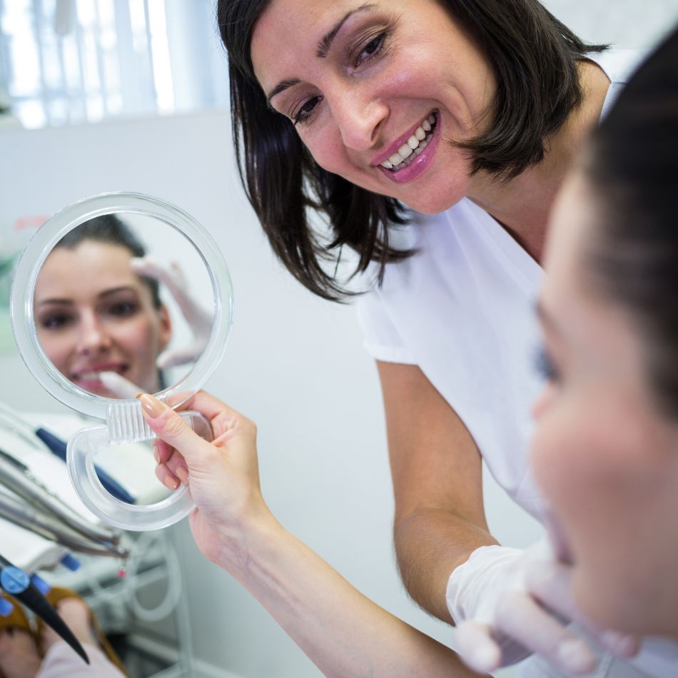 Day Care Odontológico: Transforme seu Sorriso em um Único Dia.