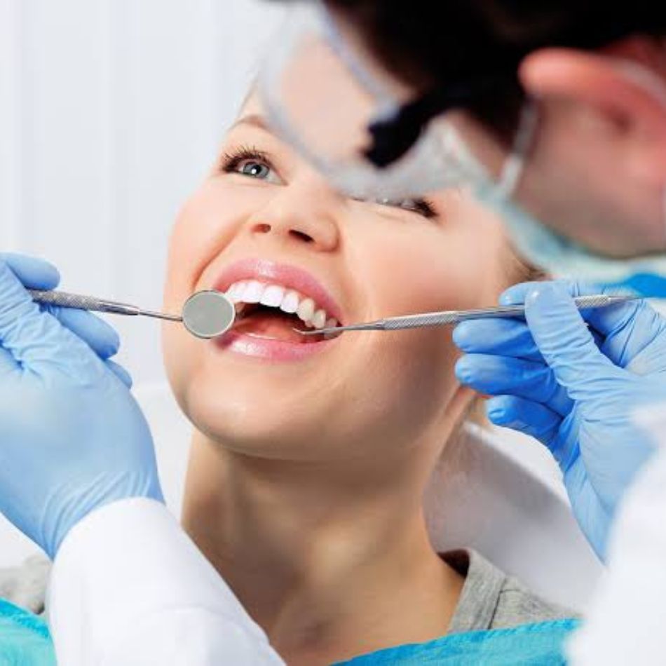 Quando é Indicada a Restauração de Dentes? Descubra os Motivos.